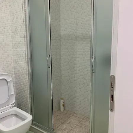 Eri 4 Apartment