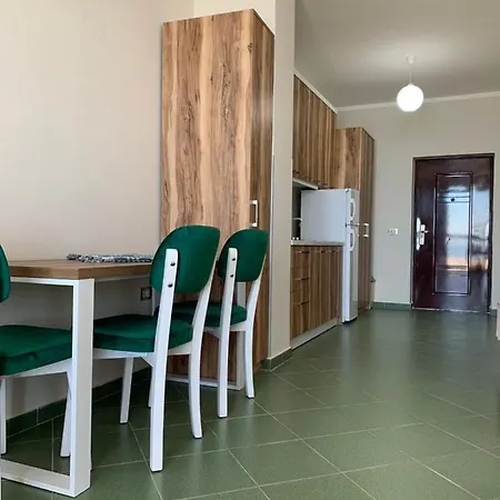 Eri 4 Apartment *