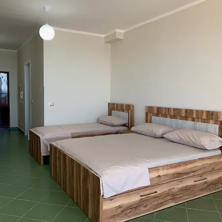 Eri 4 Apartment *
