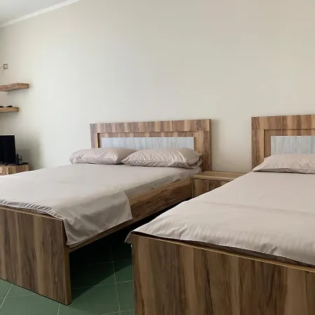 Apartment Eri 4 *