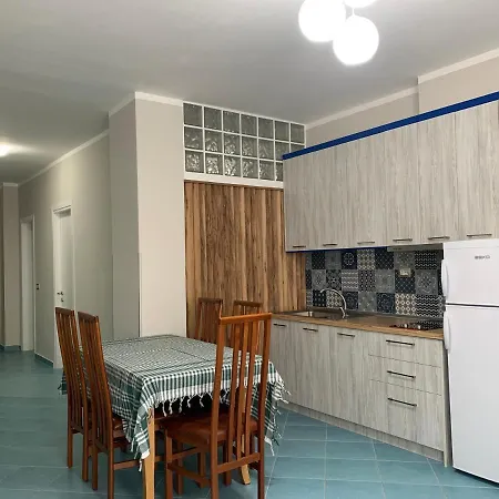 Eri 4 Apartment