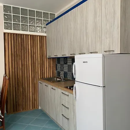 Eri 4 Apartment *