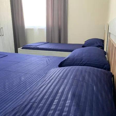Eri 4 Apartment