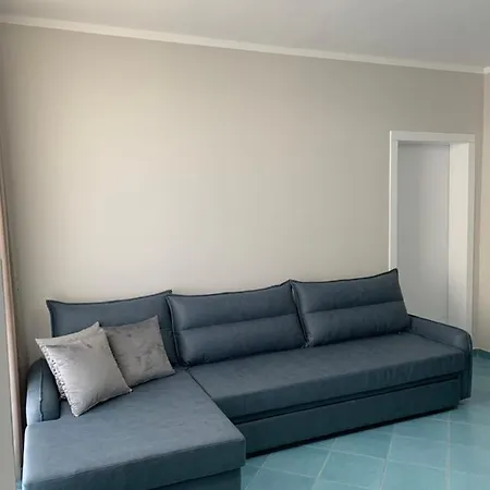 Eri 4 Apartment *