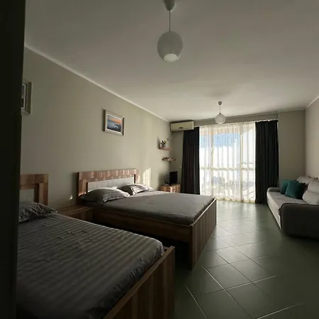 Apartment Eri 4