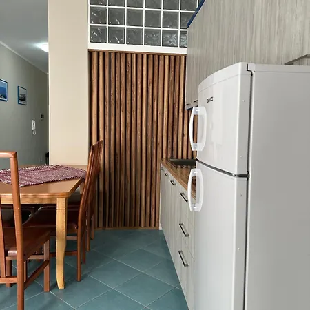 Eri 4 Apartment