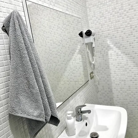 Appartement Eri 4 *